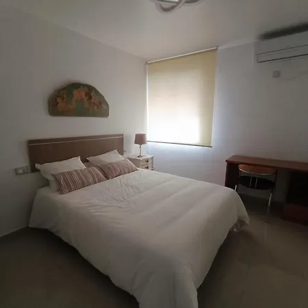 Apartment En Casa De Leonor